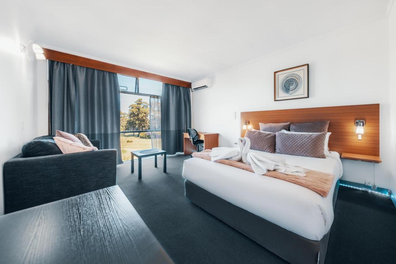 The Select Inn Ryde West Ryde Bagian luar foto