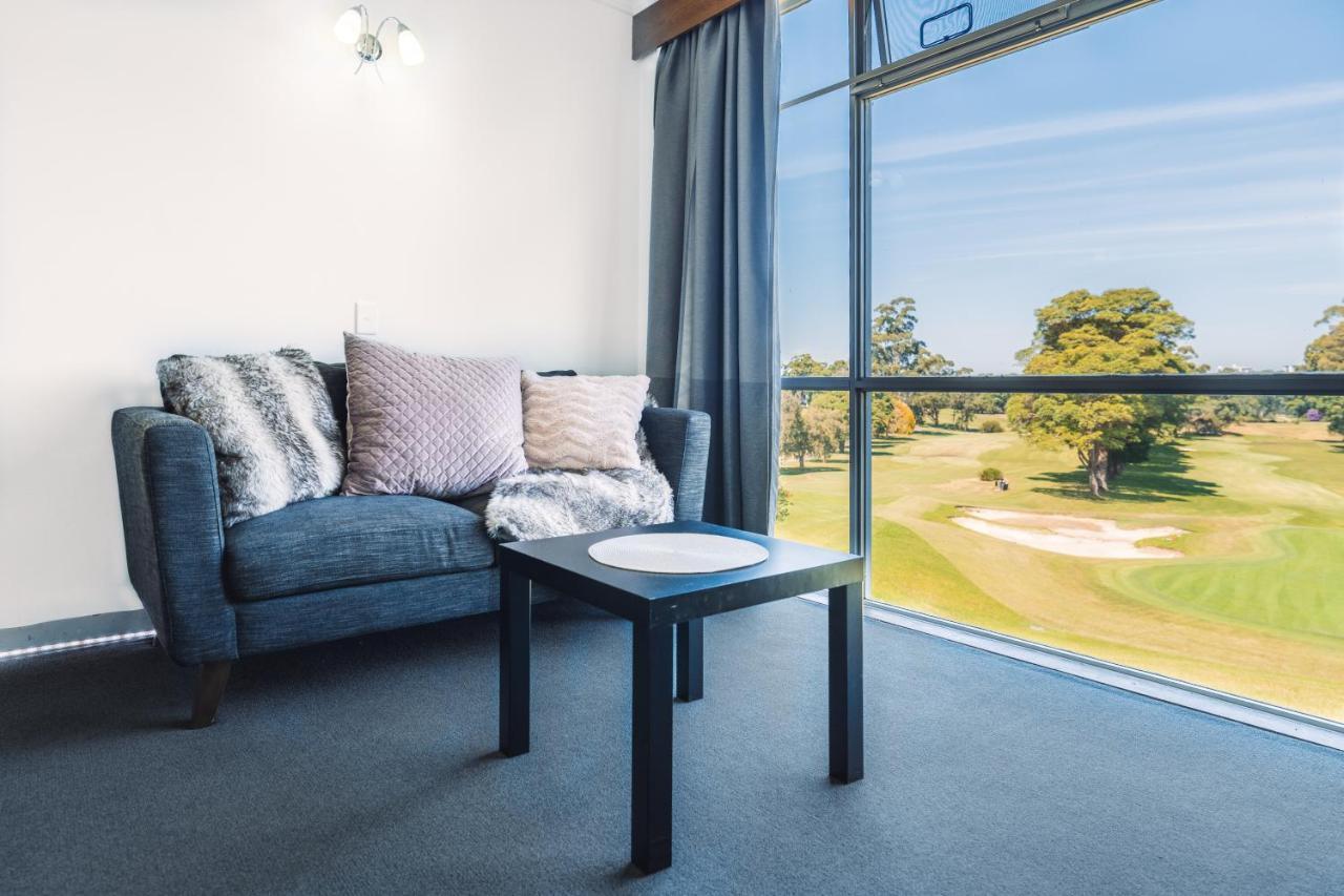 The Select Inn Ryde West Ryde Bagian luar foto