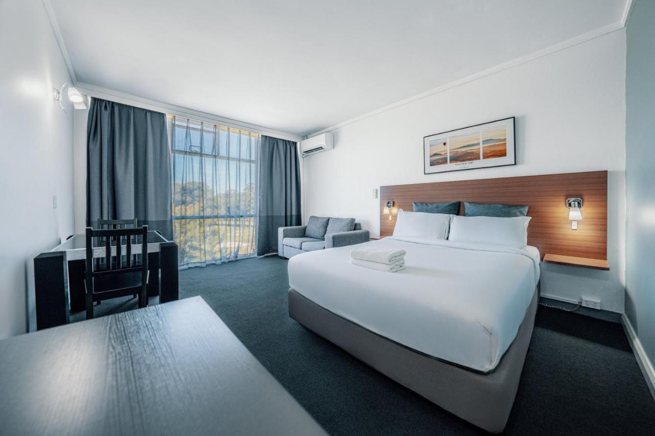 The Select Inn Ryde West Ryde Bagian luar foto