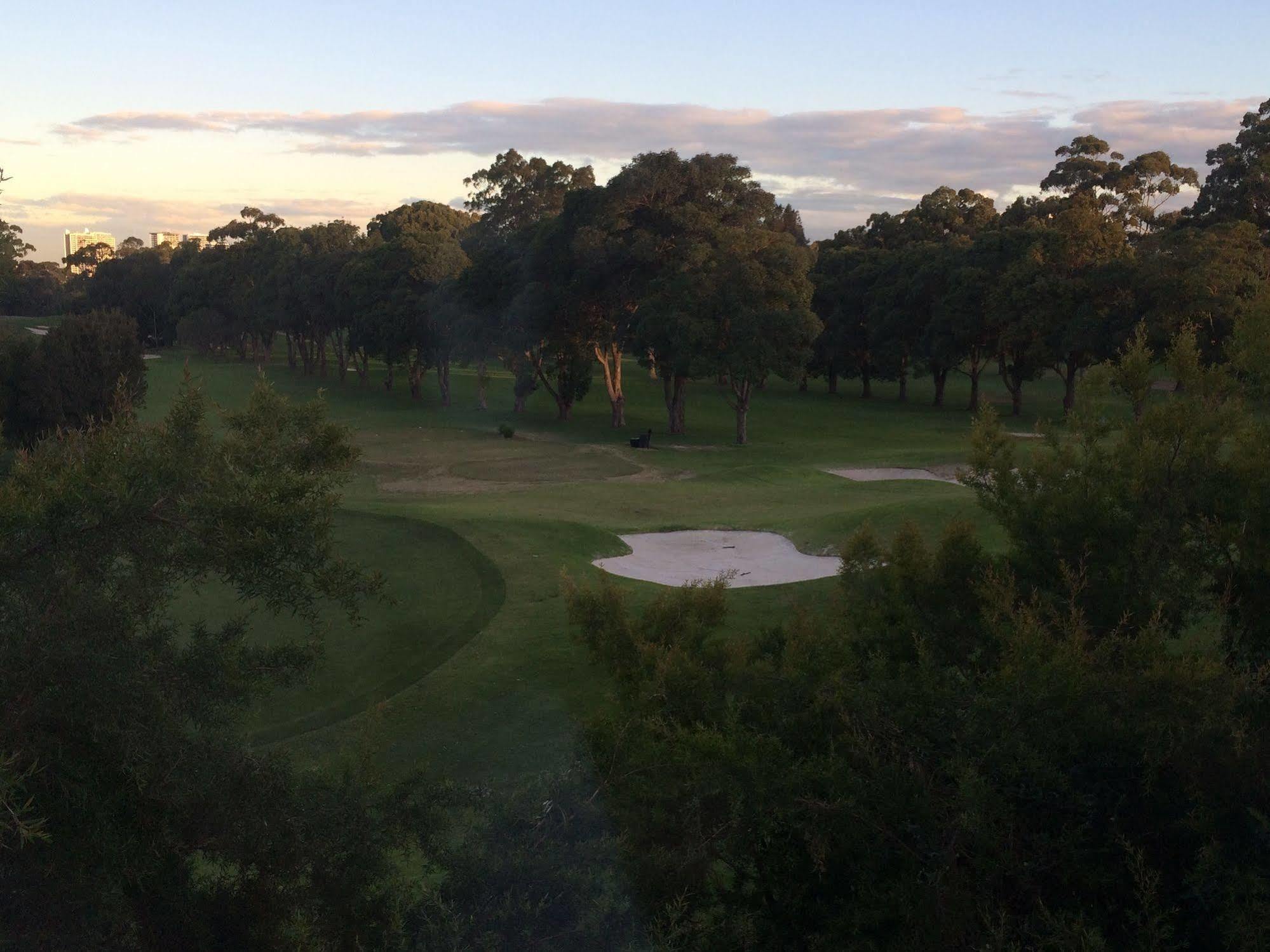The Select Inn Ryde West Ryde Bagian luar foto