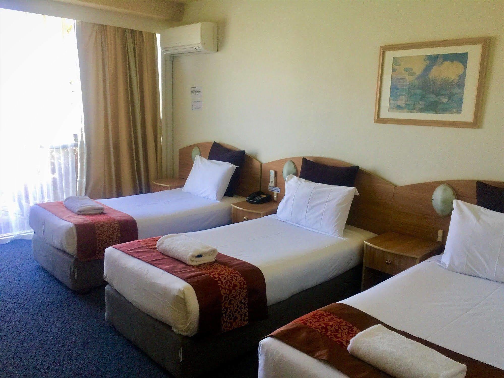 The Select Inn Ryde West Ryde Bagian luar foto