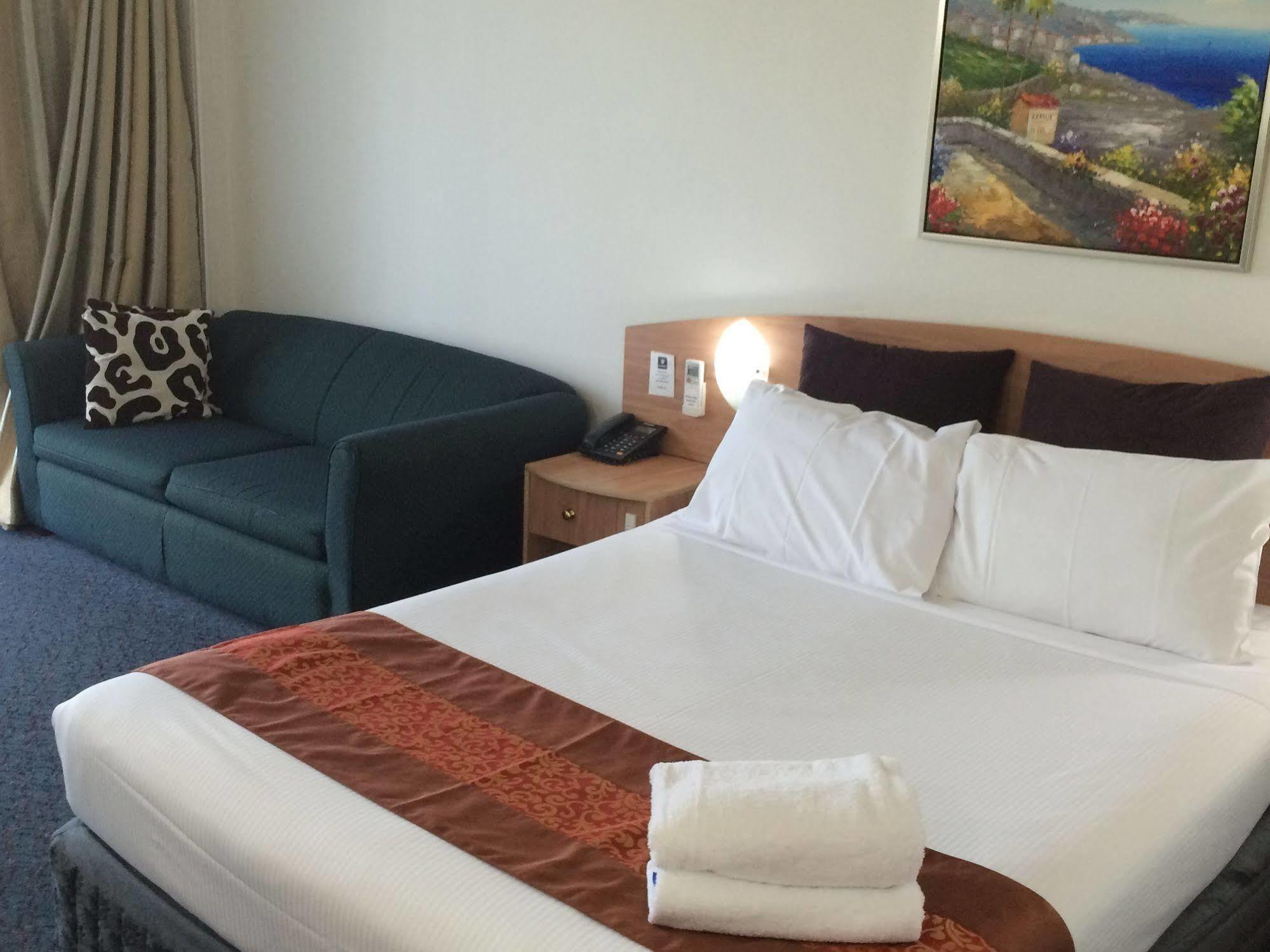 The Select Inn Ryde West Ryde Bagian luar foto